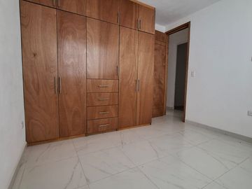SE RENTAN CASAS DUPLEX EN FRACCIONAMIENTO CAMINO REAL HACIENDA, A UNOS METROS DE LA BUAP CU.