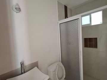 SE RENTAN CASAS DUPLEX EN FRACCIONAMIENTO CAMINO REAL HACIENDA, A UNOS METROS DE LA BUAP CU.