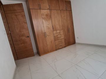 SE RENTAN CASAS DUPLEX EN FRACCIONAMIENTO CAMINO REAL HACIENDA, A UNOS METROS DE LA BUAP CU.