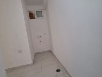 SE RENTAN CASAS DUPLEX EN FRACCIONAMIENTO CAMINO REAL HACIENDA, A UNOS METROS DE LA BUAP CU.