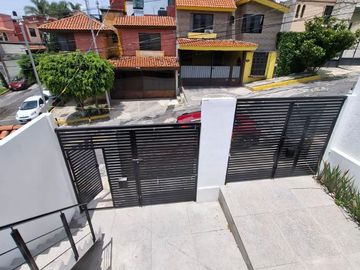 SE RENTAN CASAS DUPLEX EN FRACCIONAMIENTO CAMINO REAL HACIENDA, A UNOS METROS DE LA BUAP CU.