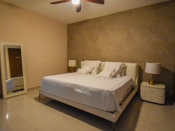 Residencia en venta de Lujo en Jardines de la Rejoyada, Mérida