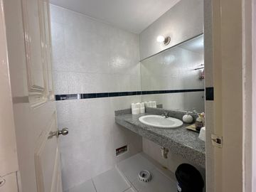 Impecable y amplia casa de 5 dormitorios en condominio seguro🏡💚