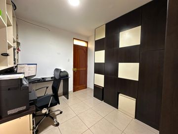 Impecable y amplia casa de 5 dormitorios en condominio seguro🏡💚