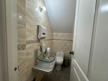 Impecable y amplia casa de 5 dormitorios en condominio seguro🏡💚