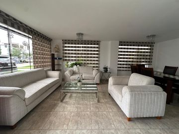 Impecable y amplia casa de 5 dormitorios en condominio seguro🏡💚