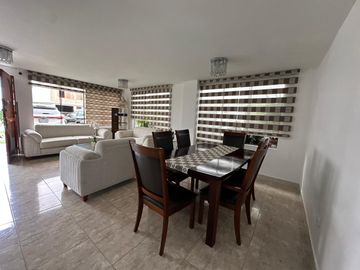 Impecable y amplia casa de 5 dormitorios en condominio seguro🏡💚