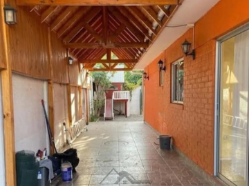 Se Vende Hermosa casa en La Cruz