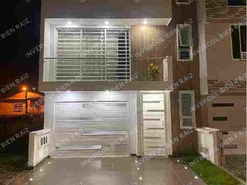 SE VENDE ESPECTACULAR CASA MULTIRENTA BARRIO CIUDADELA LAS PALMAS, TULUÁ