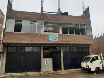 Casa y/o Local Comercial en Venta