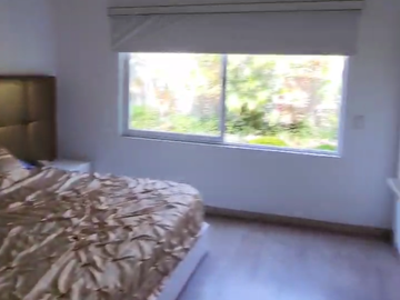 VENDO MODERNA Y ESPECTACULAR CASA EN LA PLANICIE - LA MOLINA