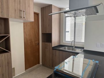 DEPARTAMENTO NUEVO CON VISTA A LA ALBERCA