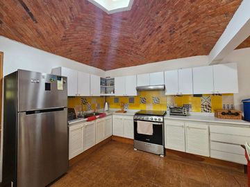 Casa de un nivel en Tequisquiapan con jardín