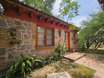 Casa de un nivel en Tequisquiapan con jardín