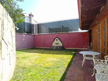 PROPIEDAD DE UN NIVEL CON POZA EN FRACCIONAMIENTO CÉNTRICO