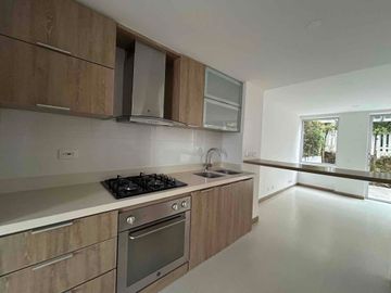 Venta Casa en Conjunto Cerrado en La Florida - Villamaria