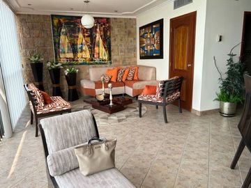 DEPARTAMENTO EN VENTA/ALQUILER UBICADO FRENTE AL MAR SECTOR PUERTO LUCIA