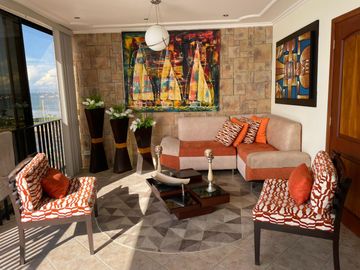 DEPARTAMENTO EN VENTA/ALQUILER UBICADO FRENTE AL MAR SECTOR PUERTO LUCIA