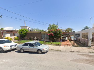 CASA EN VENTA AV ANTONIO DE MONTES SAN FELIPE CHIHUAHUA!!!