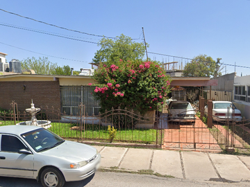 CASA EN VENTA AV ANTONIO DE MONTES SAN FELIPE CHIHUAHUA!!!