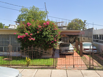 CASA EN VENTA AV ANTONIO DE MONTES SAN FELIPE CHIHUAHUA!!!