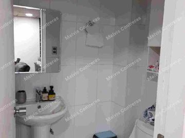 🏬 Se vende bodega de 426, 25 mt2, en Comuna Recoleta, Calle Canadá. Av. Zapadores.
✅ Características:
 *1er Piso:* 
1 Cacino.
3 Baños.
Espacio para Locker
7 Bodegas.
Ante Jardin
1 Estacionamiento para bajar mercancía.
2 Estacionamientos para vehículos.
1 Mini departamento para el Custodio con cocina y baño.

 *2do piso* 
9 Oficinas.
2 Baños
1 Oficina para Cámaras de Vigilancia.

✅ Entorno:
A 10 minutos en locomoción  del Metro zapadores.
Cercana a Minimarket,Restaurantes,
Farmacias, Panaderías etc.

💸 Valor 17.000 uf. Conversable.

Se acepta  Medio de Pago Crédito Hipotecario y Efectivo.

📞Contactos 
+56 9 3084 ----
+56 9 4632 ----