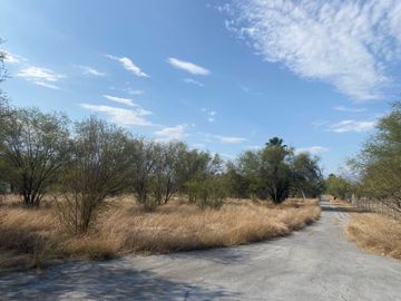¡Terreno campestre en venta! 🌳en Fracc. Las Carolinas, Caderayta NL🌳