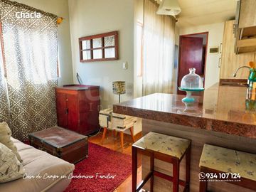Casa de campo con jardín, chimenea y jacuzzi en Chaclacayo