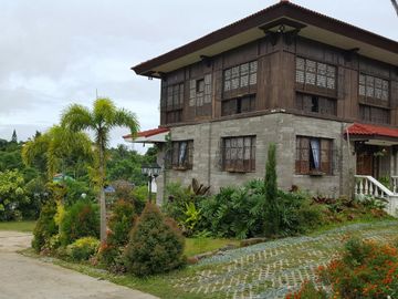 Brgy Asisan, Tagaytay 4641sqm with 2 structures, swimming pool and jacuzzi for sale