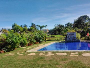 Brgy Asisan, Tagaytay 4641sqm with 2 structures, swimming pool and jacuzzi for sale