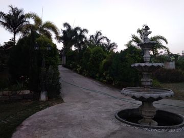 Brgy Asisan, Tagaytay 4641sqm with 2 structures, swimming pool and jacuzzi for sale