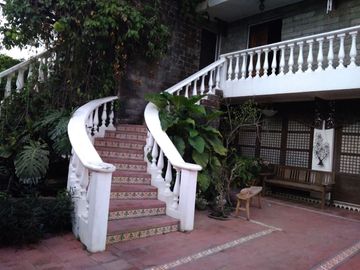 Brgy Asisan, Tagaytay 4641sqm with 2 structures, swimming pool and jacuzzi for sale