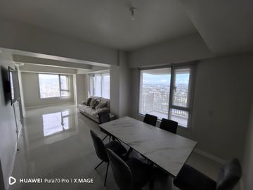 Mandani Bay Suites Tower 2 3BR Penthouse 131sqm Parking Maids Mandaue