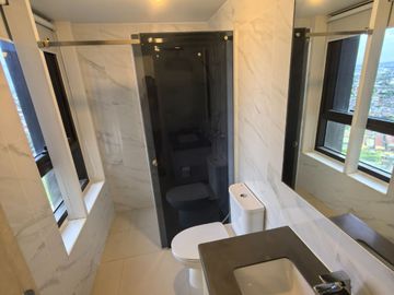 Mandani Bay Suites Tower 2 3BR Penthouse 131sqm Parking Maids Mandaue