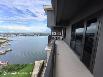 Mandani Bay Suites Tower 2 3BR Penthouse 131sqm Parking Maids Mandaue