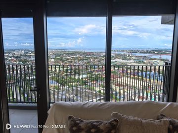 Mandani Bay Suites Tower 2 3BR Penthouse 131sqm Parking Maids Mandaue