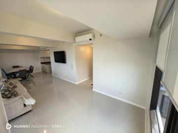 Mandani Bay Suites Tower 2 3BR Penthouse 131sqm Parking Maids Mandaue