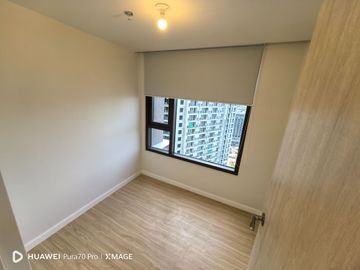 Mandani Bay Suites Tower 2 3BR Penthouse 131sqm Parking Maids Mandaue