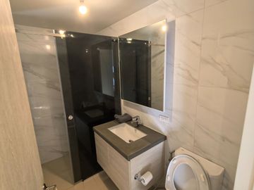 Mandani Bay Suites Tower 2 3BR Penthouse 131sqm Parking Maids Mandaue