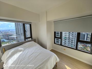 Mandani Bay Suites Tower 2 3BR Penthouse 131sqm Parking Maids Mandaue