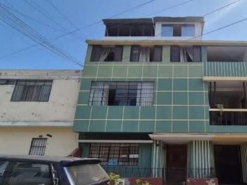 ¡Ocasión! Vendo Por Viaje Departamento Tipo Flat En El Rimac
