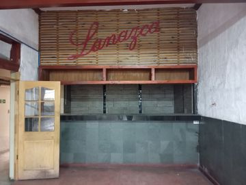 Venta Casa Pensión Y Restaurant En Avenida Seminario 67-69