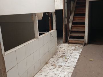 Venta Casa Pensión Y Restaurant En Avenida Seminario 67-69