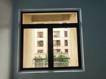 Best Value in Newport City! 1BR Condo at Sarasota | 50 sqm | RFO | Rent-to-Own Available