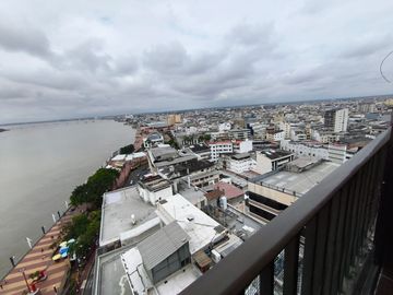 Arriendo departamento ,pleno Malecon , vista al rio .