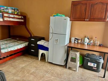 CASA DE UNA PLANTA CONFORMADA POR 3 SUITES INDEPENDIENTES EN SALINAS