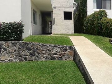 RENTO MODERNO DEPARTAMENTO EN LA ZONA NORTE DE CUERNAVACA, SEGURIDAD TOTAL