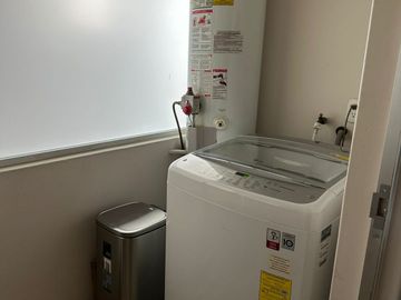 RENTO MODERNO DEPARTAMENTO EN LA ZONA NORTE DE CUERNAVACA, SEGURIDAD TOTAL