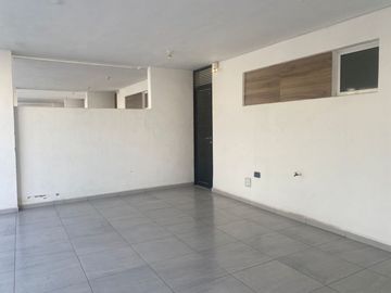 Hermosa Casa en Apodaca , Privada con Alberca