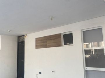 Hermosa Casa en Apodaca , Privada con Alberca